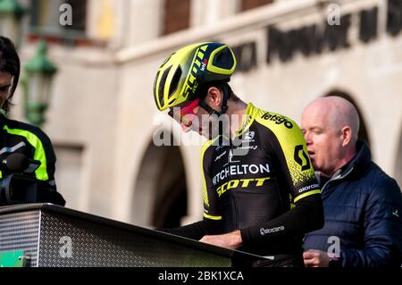 Bergamo-Como, Italia. bergamo-como, Italia, 12 Ott 2019, Adam YATES (GBR) (Mitchelton-Scott) durante - Credit: LM/Antonino Caldarella Credit: Antonino Caldarella/LPS/ZUMA Wire/Alamy Live News 2019 Foto Stock