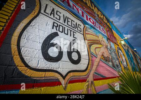 Las Vegas Route 66 dipinto murale su Las Vegas Boulevard, 'The Strip', Las Vegas, Nevada, USA, Nord America Foto Stock