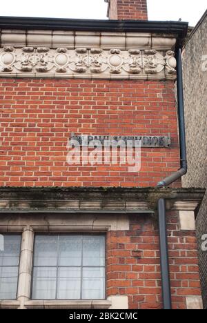 Artisti Talgarth Road West Kensington Barons Court St Pauls Studios 135 Talgarth Rd, Hammersmith, Londra W14 9DA di Frederick Wheeler Architect Foto Stock