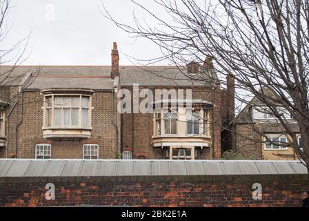 Artisti Talgarth Road West Kensington Barons Court St Pauls Studios 135 Talgarth Rd, Hammersmith, Londra W14 9DA di Frederick Wheeler Architect Foto Stock