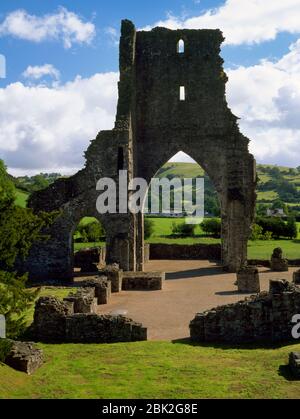 Vista e della navata troncata, torre centrale, transetto N e presbiterio di Talley Abbey, Carmarthenshire, Galles, Regno Unito. Fondata nel 1184-94 dal Signore Rhys. Foto Stock