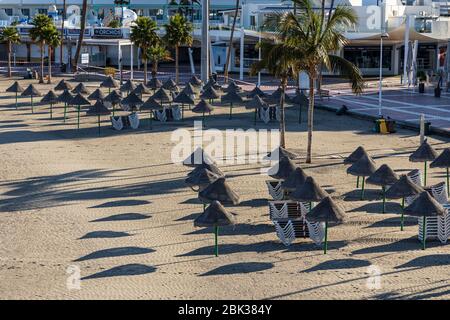 Spiagge vuote di Playa la Pinta nelle zone turistiche di Costa Adeje, Tenerife, Isole Canarie, Spagna Foto Stock