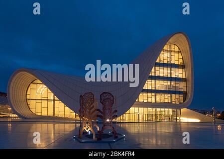 Heydar Aliyev Center a Baku, in Azerbaijan Foto Stock