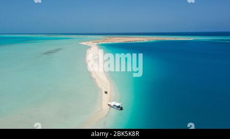 (200502) -- PECHINO, 2 maggio 2020 (Xinhua) -- la foto del file scattata il 29 marzo 2020 mostra il sito del progetto Mar Rosso sulla costa del Mar Rosso dell'Arabia Saudita. Il Red Sea Project, uno dei progetti turistici più ambiziosi dell'Arabia Saudita, ha recentemente identificato la posizione delle sue ville e degli hotel sull'acqua, ha dichiarato la Red Sea Development Company in un comunicato stampa del 1° maggio 2020. (The Red Sea Development Company/Handout via Xinhua) Foto Stock