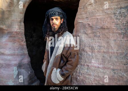Ritratto al tramonto del beduino Giordano a Petra Foto Stock