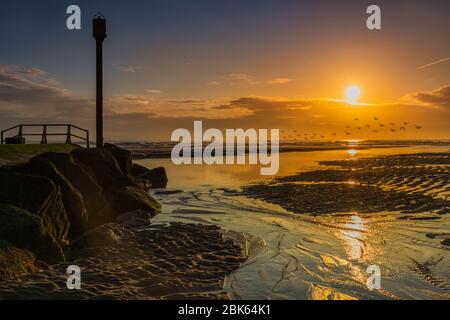 Alba sulla costa del Lincolnshire, Anderby Creek. Foto Stock