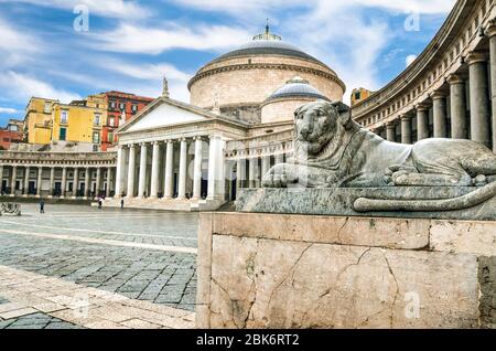 Piazza del Plebiscito a Napoli, Napoli Italia. Foto Stock