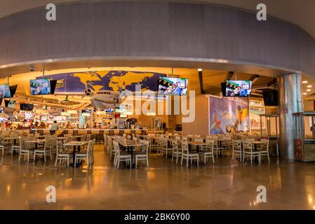 Aeroporto di Cancun deserto a causa della crisi Covid-19, Cancun, Messico Foto Stock