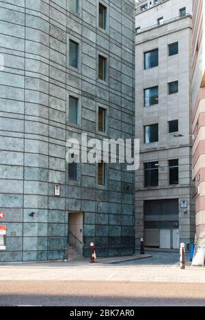 Telaio in acciaio rivestimento in rame vetro High-Tech architettura macchina Robotica dettaglio HSBC 60 Queen Victoria Street, Londra EC4N by Foggo Associates Foto Stock