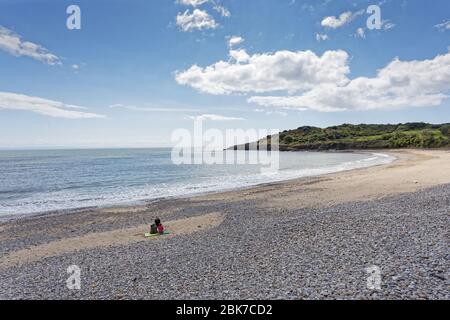 La spiaggia quasi deserta di Langland Bay Foto Stock