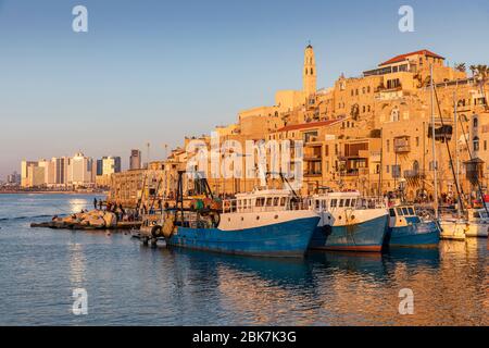 Tramonto al porto di Jaffa a Tel Aviv, Israele Foto Stock