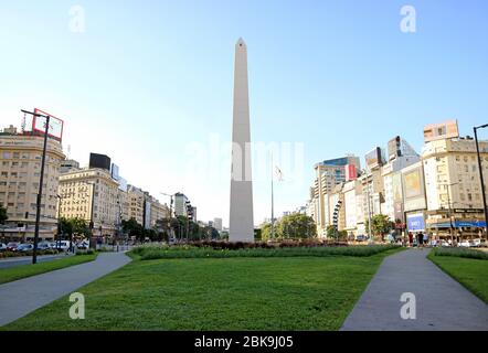 L'Obelisco di Buenos Aires o Obelisco di Buenos Aires, un Monumento storico Nazionale e icona di Buenos Aires, Argentina, Sud America Foto Stock