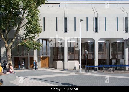 Architettura religiosa Ismaili Community Hub Ismaili Center 1-7 Cromwell Gardens, South Kensington, London SW7 Sir Hugh Casson Conder Partnership Foto Stock