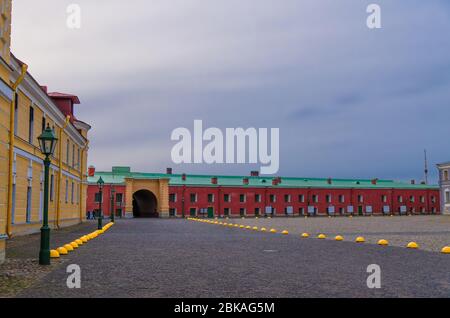 La menta di San Pietroburgo nella fortezza di Pietro e Paolo sull'isola di Zayachy Hare, vista serale al crepuscolo, Leningrado, Russia Foto Stock