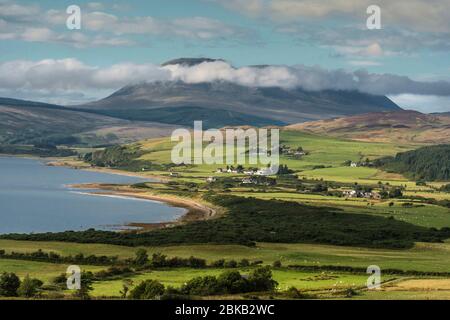 vista della baia di machrie dal sentiero delle grotte dei re, arran Foto Stock