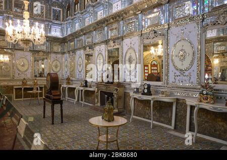 Collezione di orologi d'epoca a Palazzo Golestan, Tehran, Iran, Persia, Medio Oriente Foto Stock