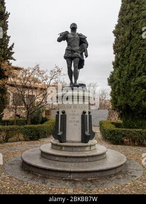 Monumento al soldato e poeta spagnolo Garcilaso de la Vega a Toledo, Spagna, Europa Foto Stock