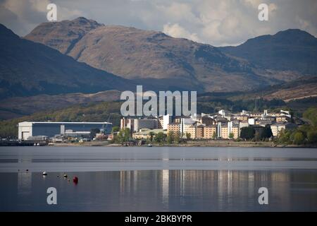 Faslane, Scozia, Regno Unito. 3 maggio 2020. Nella foto: Il Ministero della Difesa (mod) ha vietato ai suoi militari e civili di parlare pubblicamente delle armi nucleari Trident in Scozia. Le forze armate e i funzionari pubblici mod sono stati istruiti a non fare commenti pubblici, o avere contatti con i media, su "argomenti controversi" come "Tridente/Successore" e "Scozia e difesa". Le istruzioni sono state condannate come un "ordine agghindente degno di una dittatura" dai sostenitori della campagna elettorale. Credit: Colin Fisher/Alamy Live News Foto Stock