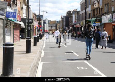 Il mercato della Cappella è chiuso ad Islington, a nord di Londra, come molti altri mercati di strada, sotto la guida del governo a causa della pandemia di coronavirus, il Regno Unito Foto Stock