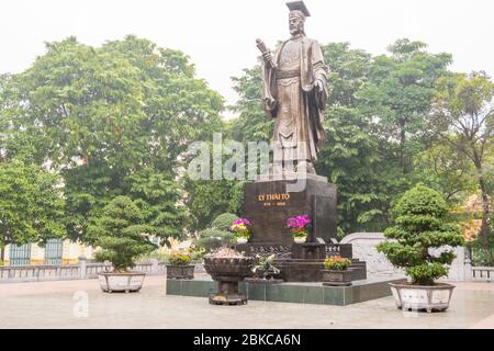 Da Ly Thai a King Memorial statua, Hoan Kiem quartiere, Hanoi, Vietnam Foto Stock