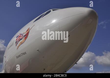 Virgin Atlantic A330 all'aeroporto di Gatwick Foto Stock