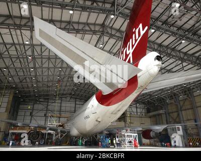 Virgin Atlantic 747-400 all'aeroporto di Gatwick Foto Stock