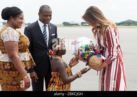 First Lady Melania Trump arriva in Ghana per il suo primo viaggio solista internazionale | 2 ottobre 2018 la prima visita di Lady Melania Trump in Africa Foto Stock