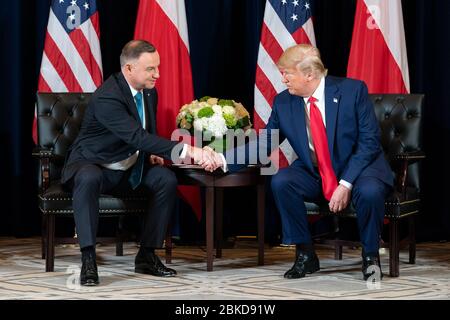 Il presidente Donald J. Trump tiene un incontro bilaterale con il presidente polacco Andrzej Duda il 23 settembre 2019, all'InterContinental New York Barclay a New York City durante la 74a Assemblea generale delle Nazioni Unite. Foto Stock