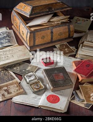 Gli alberi di famiglia. La genealogia. Foto e documenti Foto Stock