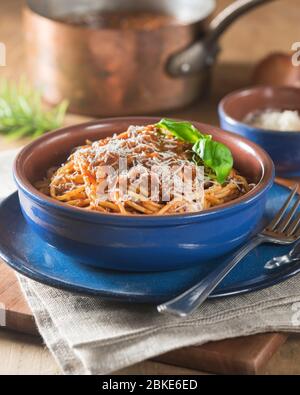 Spaghetti bolognese. Pasta in salsa di carne e pomodoro. Foto Stock