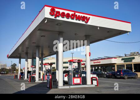 Una stazione di servizio Speedway a San Francisco Sud, California, visto il Sabato 8 Febbraio 2020. Foto Stock