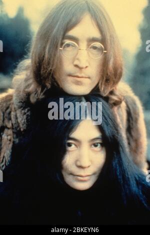 John Lennon e Yoko Ono Foto Stock