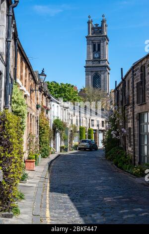 La Torre della Chiesa di Santo Stefano da Circus Lane a Stockbridge, Edimburgo, Scozia, Regno Unito Foto Stock