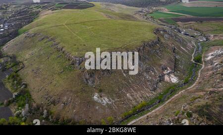 Gola tra due pedaggi vicino al villaggio di Trinca, Moldavia Foto Stock