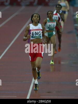 MANCHESTER - LUGLIO 30: Lisa Miller d'Inghilterra nella semifinale 2 di relè 4 x 400 metri femminile al City of Manchester Stadium durante il Comm 2002 Foto Stock