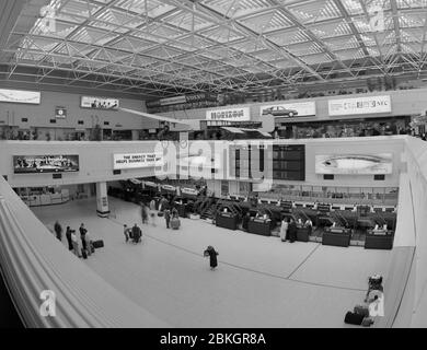 1991, poi nuovo edificio del terminal, Birmingham Airport, West Midlands, Inghilterra 1991, poi nuovo edificio del terminal, Birmingham Airport, West Midlands, Inghilterra
