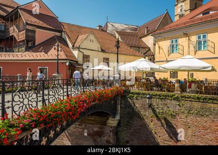 Romania, Sibiu judet, Transilvania, Carpazi, Sibiu, la città vecchia, il ponte delle bugie Foto Stock