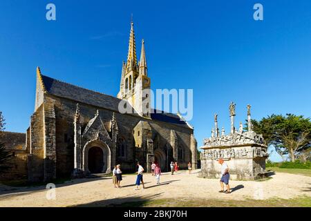 Francia, Finisterre, Penmarch penisola, St Jean Trolimon, il Calvario e la cappella di Notre Dame de Tronoen Foto Stock