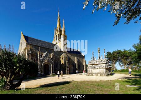 Francia, Finisterre, Penmarch penisola, St Jean Trolimon, il Calvario e la cappella di Notre Dame de Tronoen Foto Stock