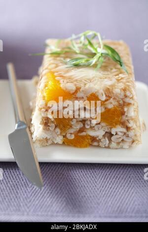 Terrina d'orzo d'arancia Foto Stock