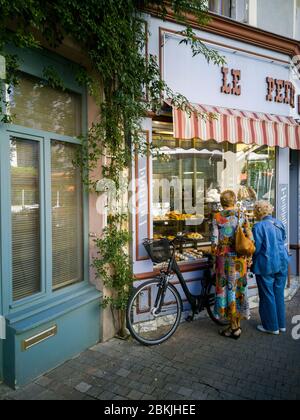 Francia, Drome, Valence, Grande rue, le Petit Caporal panetteria Foto Stock
