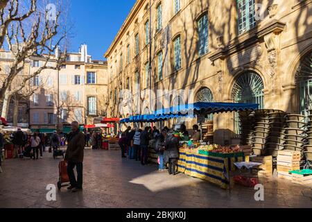 Francia, Bouches-du-Rhône, Aix-en-Provence, Place Richelme, mercato ortofrutticolo Foto Stock