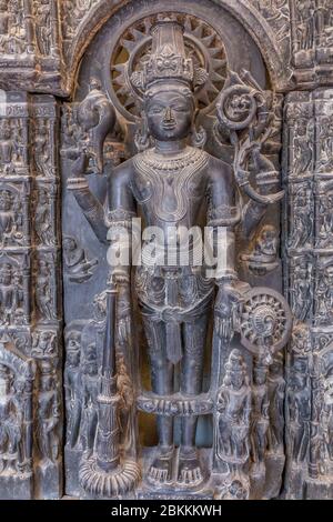 Vishnu, scultura del XII secolo, Museo, Delhi, India Foto Stock