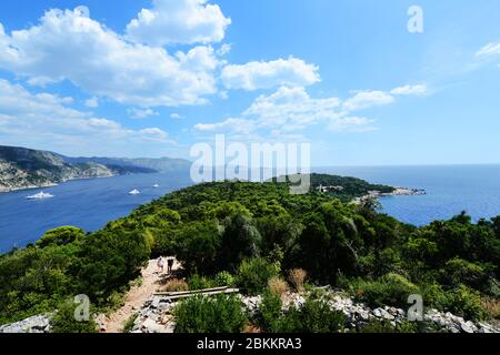 Splendida vista dal forte reale sull'isola di Lokrum vicino a Dubrovnik, Croazia. Foto Stock