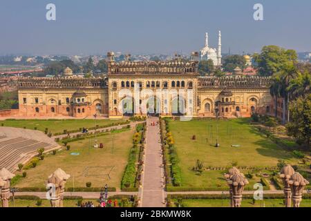 Porta d'ingresso di Bara Imambara, Lucknow, Utttar Pradesh, India Foto Stock