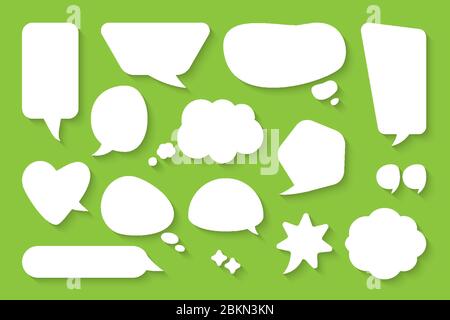 Fumetto fumetto fumetto. Fumetto vuoto casella di testo nuvole su sfondo verde. Icona astratta diverse forme piatte bolle di doodle vuote. Modello di bollatura del messaggio Comics. Illustrazione del vettore isolato Illustrazione Vettoriale