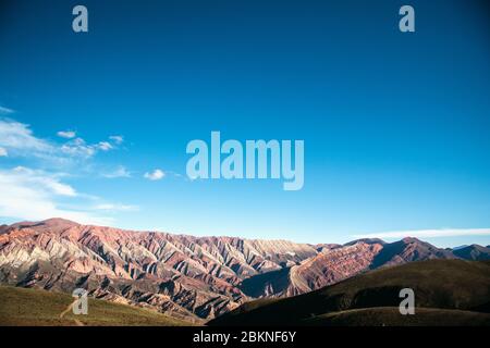 Serrania del Hornocal, Cerro de los 14 colores, Provincia di Salta, Jujuy, Argentina nord-occidentale Foto Stock