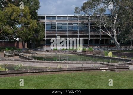 Jodrell Laboratory Research Development Laboratories Timber Louvres Royal Botanic Gardens Kew Gardens, Richmond, Londra by Wilkinson Eyre Architects Foto Stock