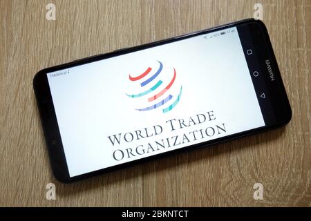 Logo dell'Organizzazione mondiale del commercio visualizzato sullo smartphone Foto Stock