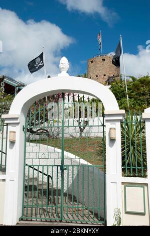 L'ingresso allo storico Castello di Blackbeard - la torre di guardia costruita nel 1679 nella città di Charlotte Amalie sull'isola di St. Thomas (U.S.A. Isole Vergini). Foto Stock